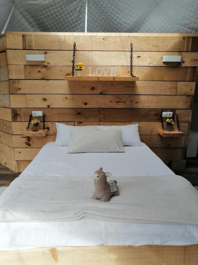 Glamping Quintana Hotel Gijon Exterior photo