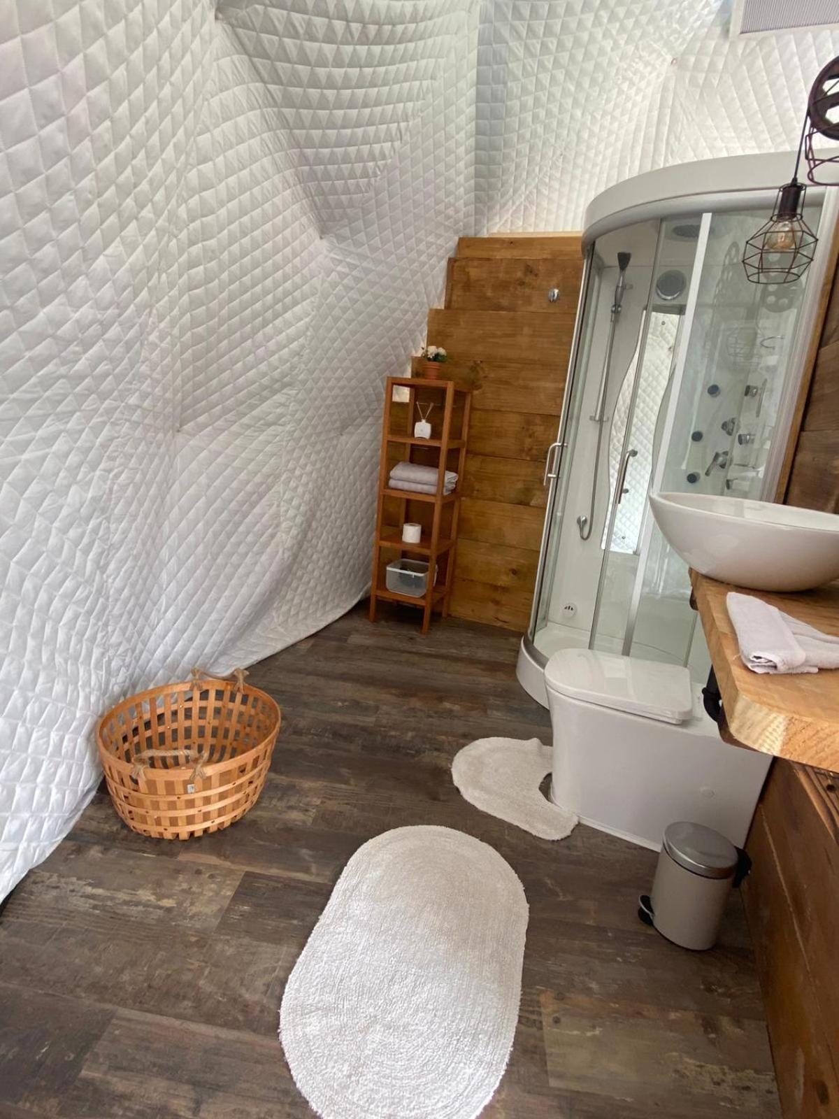 Glamping Quintana Hotel Gijon Exterior photo